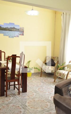 Casa à venda com 108m², 3 quartos e 1 vagaSala
