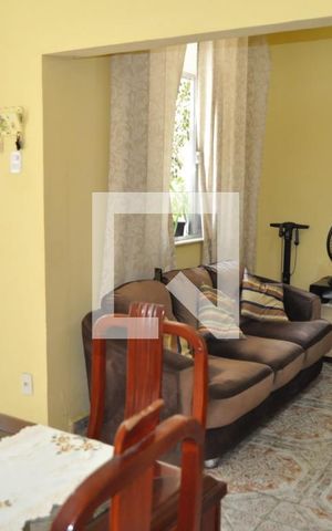 Casa à venda com 108m², 3 quartos e 1 vagaSala