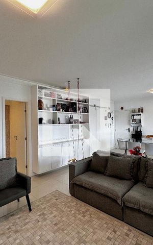 Apartamento à venda com 134m², 3 quartos e 2 vagas Apartamento à venda com 134m², 3 quartos e 2 vagasSala