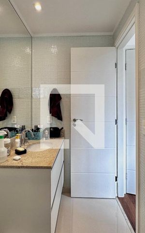 Apartamento à venda com 134m², 3 quartos e 2 vagas Apartamento à venda com 134m², 3 quartos e 2 vagasBanheiro Suíte 2