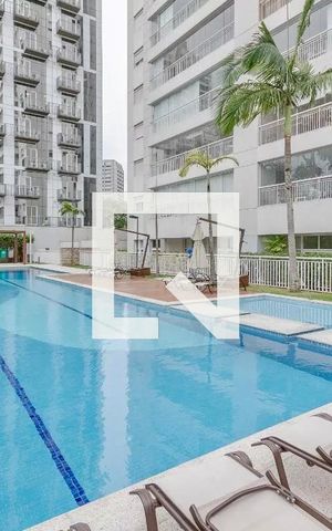Apartamento à venda com 134m², 3 quartos e 2 vagas Apartamento à venda com 134m², 3 quartos e 2 vagasPiscina