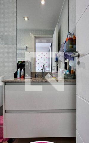 Apartamento à venda com 134m², 3 quartos e 2 vagas Apartamento à venda com 134m², 3 quartos e 2 vagasBanheiro Suíte 1