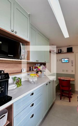 Apartamento à venda com 134m², 3 quartos e 2 vagas Apartamento à venda com 134m², 3 quartos e 2 vagasCozinha
