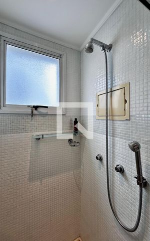 Apartamento à venda com 134m², 3 quartos e 2 vagas Apartamento à venda com 134m², 3 quartos e 2 vagasBanheiro Suíte 1