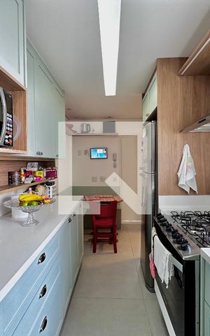 Apartamento à venda com 134m², 3 quartos e 2 vagas Apartamento à venda com 134m², 3 quartos e 2 vagasCozinha