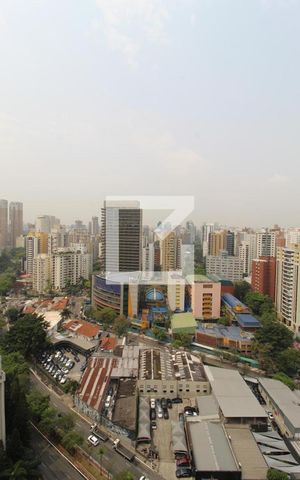 Apartamento à venda com 358m², 4 quartos e 4 vagasVista da Suíte 2