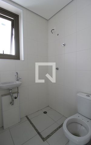 Apartamento à venda com 358m², 4 quartos e 4 vagasBanheiro de Serviço