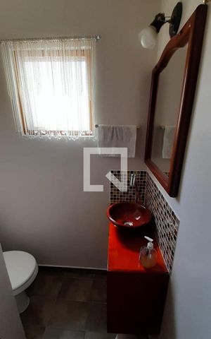 Casa à venda com 150m², 3 quartos e 1 vagaBanheiro