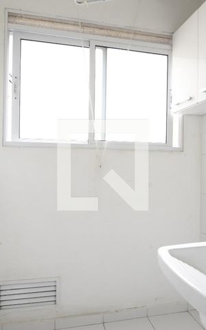 Apartamento para alugar com 75m², 3 quartos e 1 vagaÁrea de Serviço