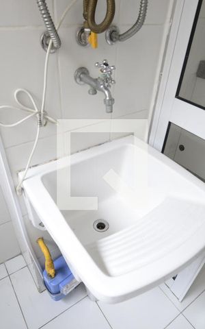 Apartamento para alugar com 75m², 3 quartos e 1 vagaÁrea de Serviço