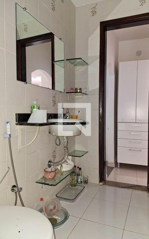 Casa de condomínio à venda com 150m², 4 quartos e 2 vagas Casa de condomínio à venda com 150m², 4 quartos e 2 vagasBanheiro 2