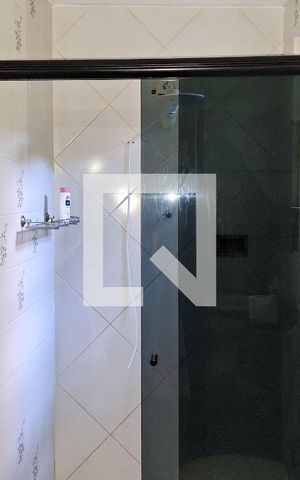 Casa de condomínio à venda com 150m², 4 quartos e 2 vagas Casa de condomínio à venda com 150m², 4 quartos e 2 vagasBanheiro 2
