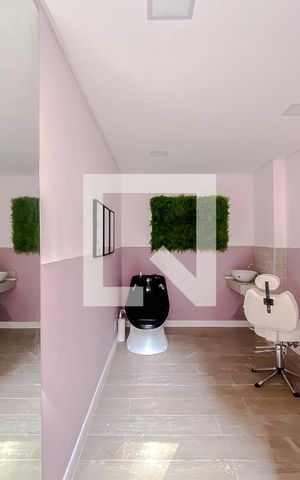Apartamento à venda com 35m², 2 quartos e sem vagaÁrea comum