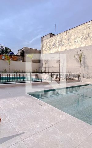 Apartamento à venda com 35m², 2 quartos e sem vagaÁrea comum - Piscina