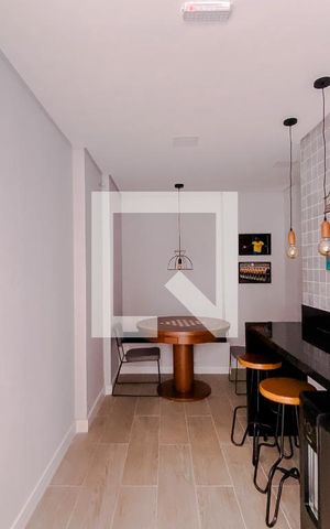 Apartamento à venda com 35m², 2 quartos e sem vagaÁrea comum