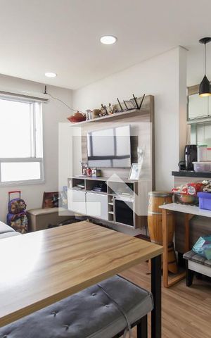 Apartamento à venda com 49m², 2 quartos e 1 vaga Apartamento à venda com 49m², 2 quartos e 1 vagaSala