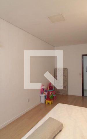 Casa à venda com 500m², 3 quartos e 4 vagasSuíte 3