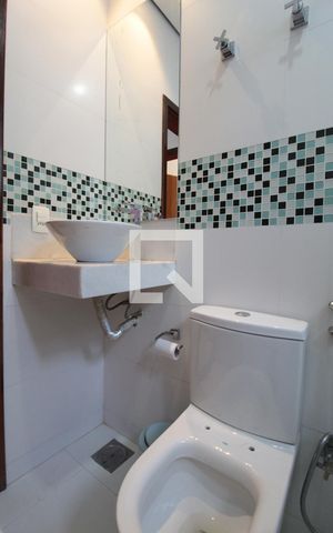 Casa à venda com 500m², 3 quartos e 4 vagasBanheiro Social