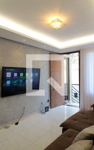 Casa à venda com 500m², 3 quartos e 4 vagasSala