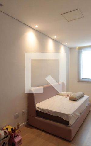 Casa à venda com 500m², 3 quartos e 4 vagasSuíte 3
