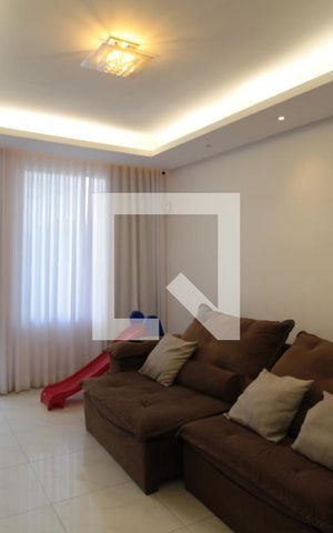 Casa à venda com 500m², 3 quartos e 4 vagasSala