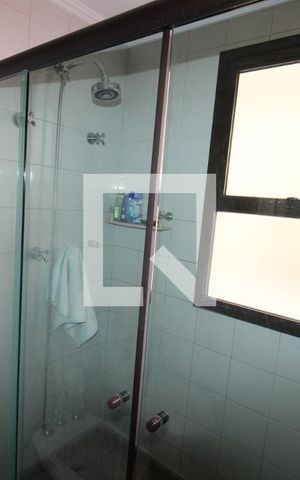 Apartamento à venda com 207m², 4 quartos e 4 vagasQuarto 2 - Banheiro