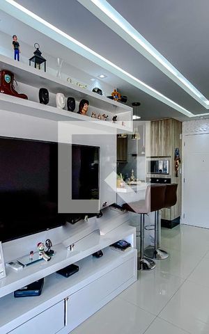 Apartamento à venda com 74m², 2 quartos e 2 vagasSala