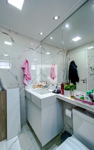 Apartamento à venda com 74m², 2 quartos e 2 vagasQuarto 2 - Suíte