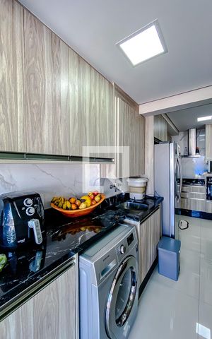 Apartamento à venda com 74m², 2 quartos e 2 vagasCozinha