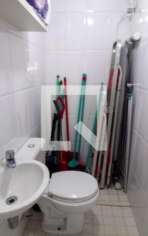 Apartamento à venda com 172m², 4 quartos e 4 vagas Apartamento à venda com 172m², 4 quartos e 4 vagasBanheiro de Serviço