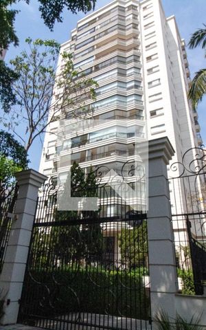 Apartamento à venda com 172m², 4 quartos e 4 vagas Apartamento à venda com 172m², 4 quartos e 4 vagasFachada do Prédio