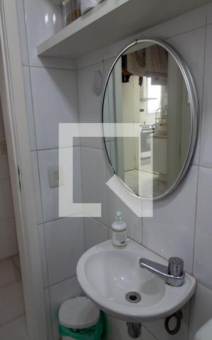 Apartamento à venda com 172m², 4 quartos e 4 vagas Apartamento à venda com 172m², 4 quartos e 4 vagasBanheiro de Serviço