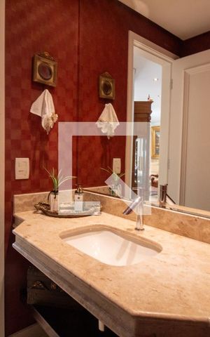 Apartamento à venda com 172m², 4 quartos e 4 vagas Apartamento à venda com 172m², 4 quartos e 4 vagasLavabo