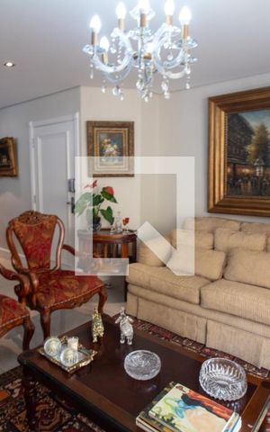 Apartamento à venda com 172m², 4 quartos e 4 vagas Apartamento à venda com 172m², 4 quartos e 4 vagasSala