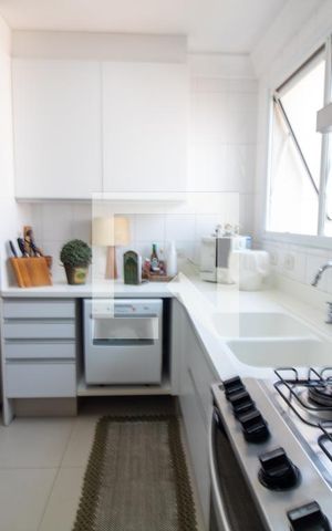 Apartamento à venda com 172m², 4 quartos e 4 vagas Apartamento à venda com 172m², 4 quartos e 4 vagasCozinha
