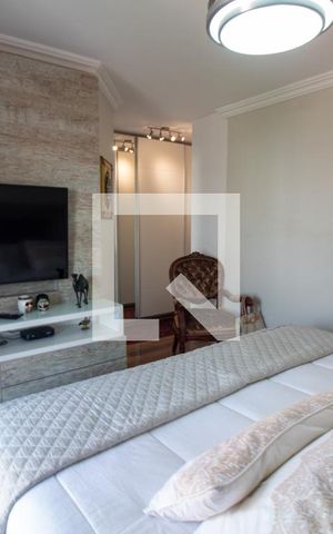 Apartamento à venda com 172m², 4 quartos e 4 vagas Apartamento à venda com 172m², 4 quartos e 4 vagasSuite 3