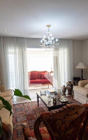 Apartamento à venda com 172m², 4 quartos e 4 vagas Apartamento à venda com 172m², 4 quartos e 4 vagasSala