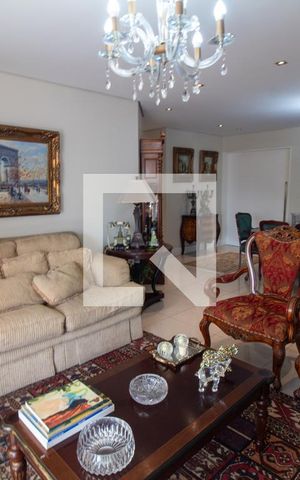 Apartamento à venda com 172m², 4 quartos e 4 vagas Apartamento à venda com 172m², 4 quartos e 4 vagasSala