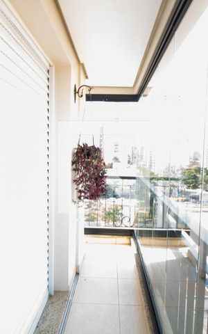Apartamento à venda com 172m², 4 quartos e 4 vagas Apartamento à venda com 172m², 4 quartos e 4 vagasSuite 3 - Varanda