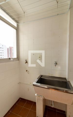 Apartamento à venda com 59m², 2 quartos e 1 vaga Apartamento à venda com 59m², 2 quartos e 1 vagaÁrea de Serviço