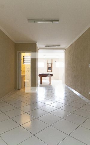 Casa à venda com 125m², 3 quartos e 2 vagas Casa à venda com 125m², 3 quartos e 2 vagasSalão de Festas