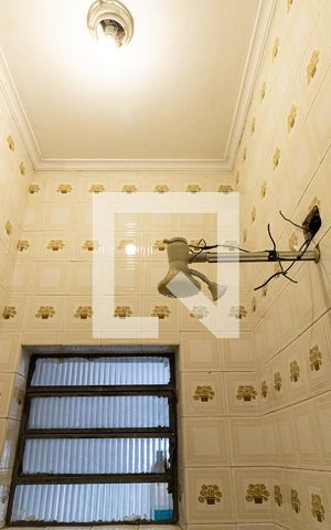 Casa à venda com 125m², 3 quartos e 2 vagas Casa à venda com 125m², 3 quartos e 2 vagasBanheiro Salão de Festas