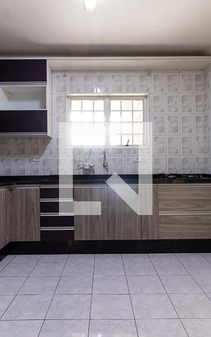 Casa à venda com 125m², 3 quartos e 2 vagas Casa à venda com 125m², 3 quartos e 2 vagasCozinha