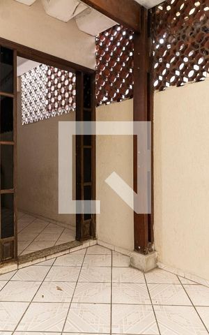 Casa à venda com 125m², 3 quartos e 2 vagas Casa à venda com 125m², 3 quartos e 2 vagasEntrada