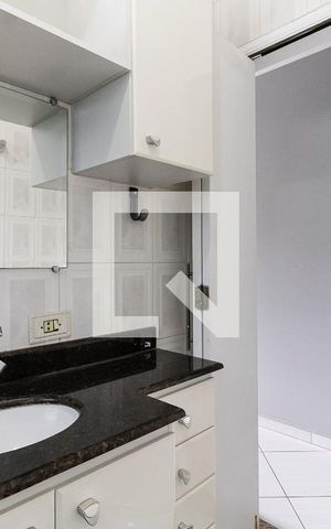 Casa à venda com 125m², 3 quartos e 2 vagas Casa à venda com 125m², 3 quartos e 2 vagasBanheiro da Suíte