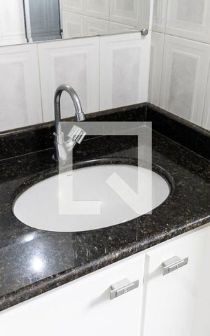 Casa à venda com 125m², 3 quartos e 2 vagas Casa à venda com 125m², 3 quartos e 2 vagasBanheiro Social