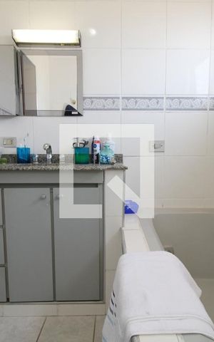 Casa à venda com 175m², 3 quartos e 2 vagasBanheiro
