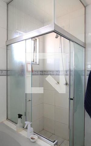 Casa à venda com 175m², 3 quartos e 2 vagasBanheiro