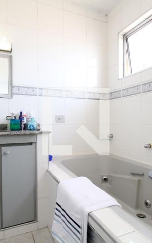 Casa à venda com 175m², 3 quartos e 2 vagasBanheiro
