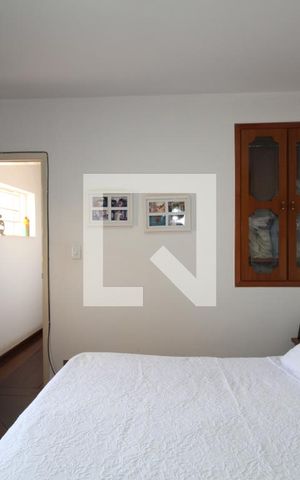 Casa à venda com 175m², 3 quartos e 2 vagasQuarto 1